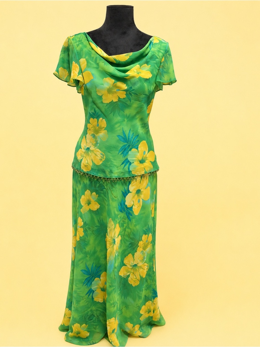 Studio Vibrant Green and Yellow Floral Midi Dress
